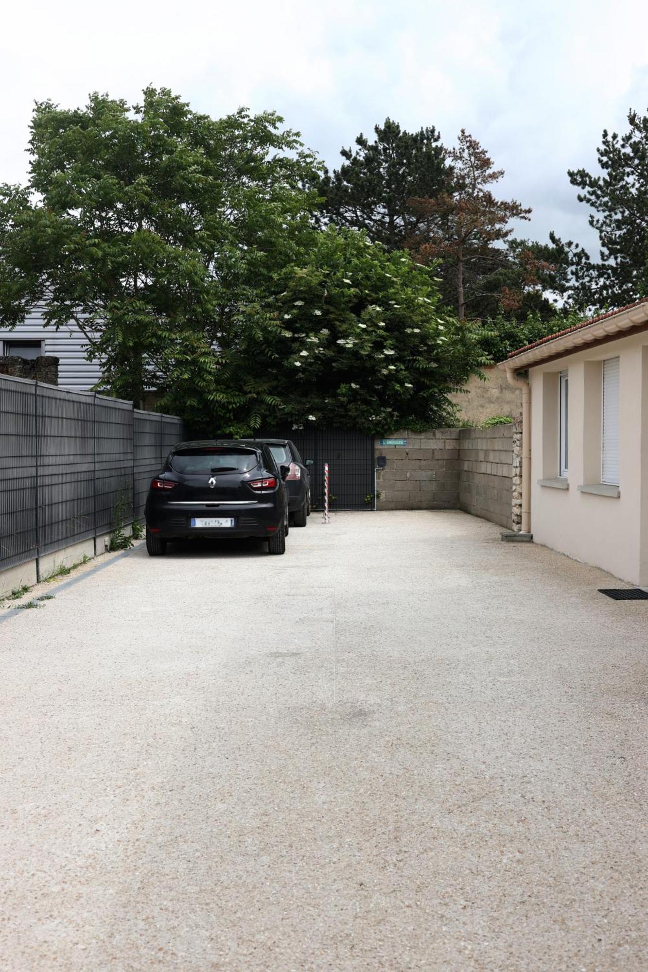 L'Equinoxe - Parking Prive - Zapart'Hotels Malesherbes Exterior foto
